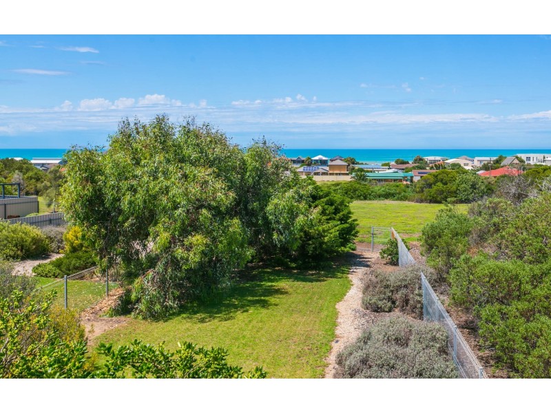 33 Padman Crescent, Middleton SA 5213