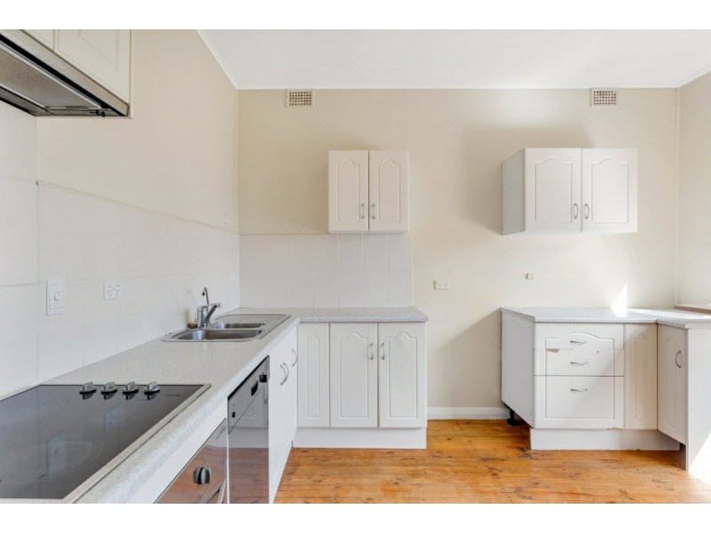 13 Gordon Street, Aldinga Beach SA 5173
