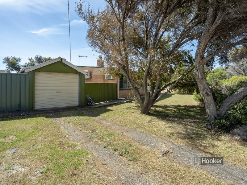 19 Harvey Crescent, Aldinga Beach SA 5173