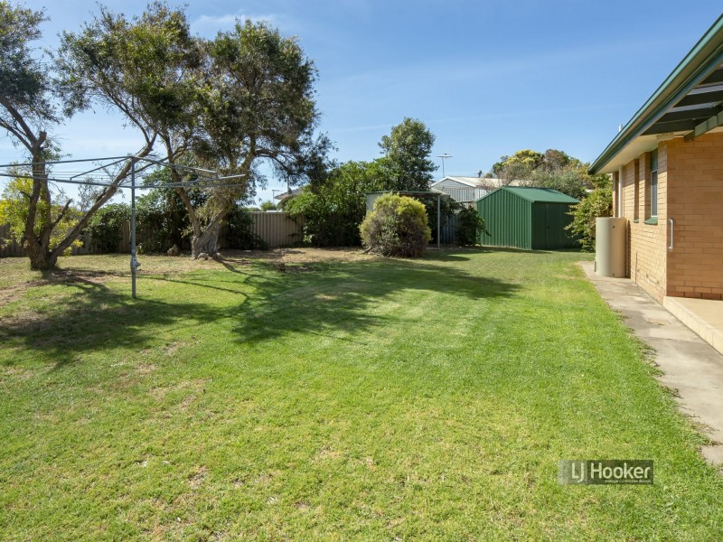 19 Harvey Crescent, Aldinga Beach SA 5173