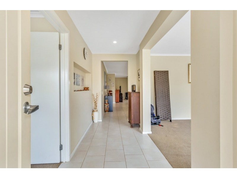 4 Ochre Drive, Aldinga Beach SA 5173