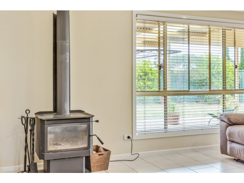 4 Ochre Drive, Aldinga Beach SA 5173