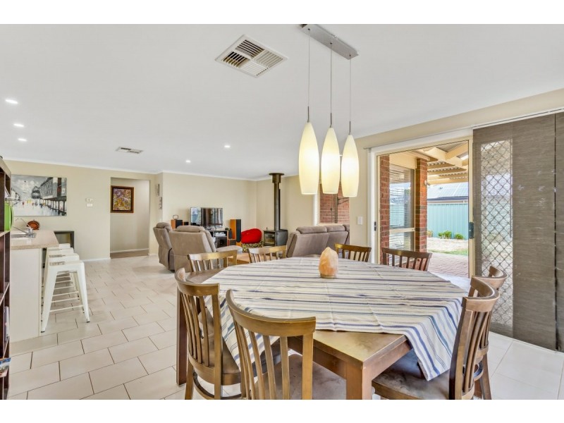 4 Ochre Drive, Aldinga Beach SA 5173