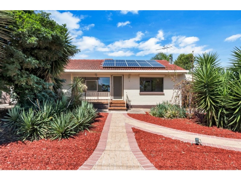 4 Adrian Street, Christie Downs SA 5164