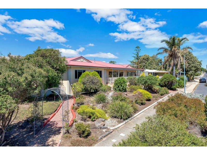 36 Wootoona Avenue, Christies Beach SA 5165
