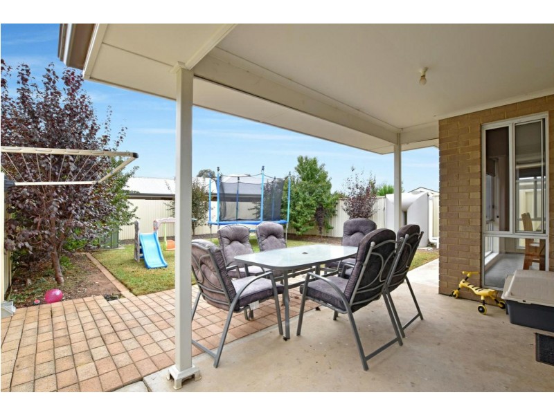 6 Karen Court, Morphett Vale SA 5162