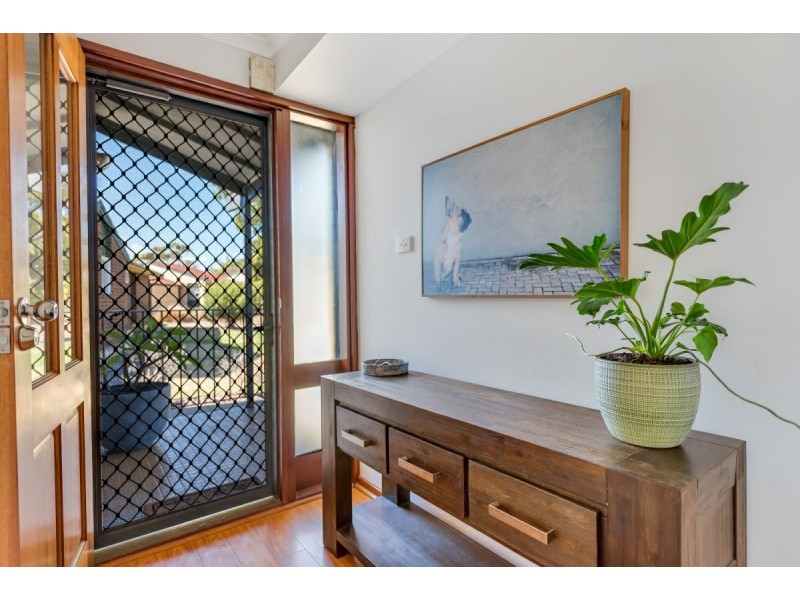 4 Stephen Crescent, Christie Downs SA 5164