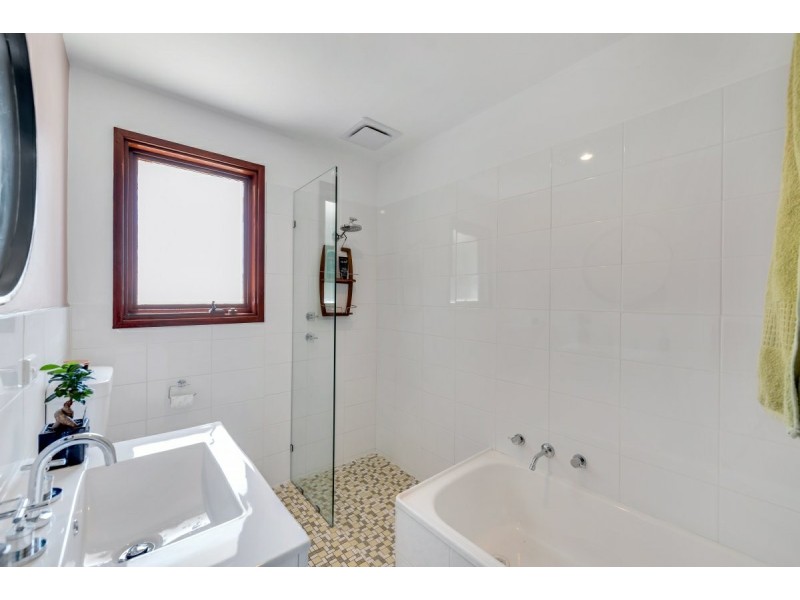 4 Stephen Crescent, Christie Downs SA 5164