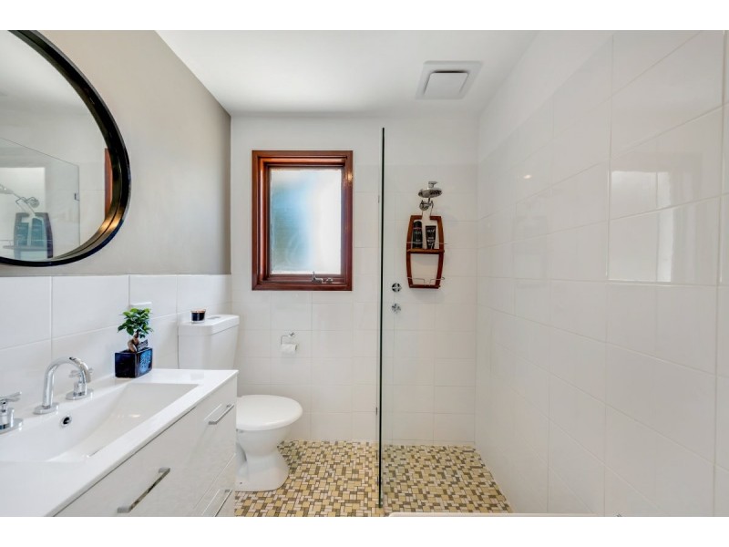 4 Stephen Crescent, Christie Downs SA 5164