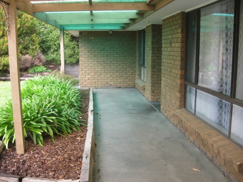 3 Hendrix Crescent, Woodcroft SA 5162