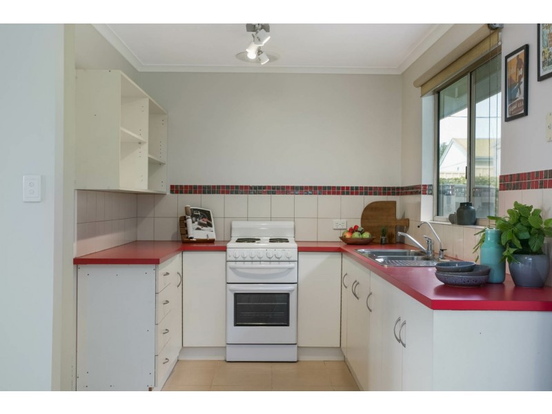 15 Heggaton Road, Goolwa Beach SA 5214