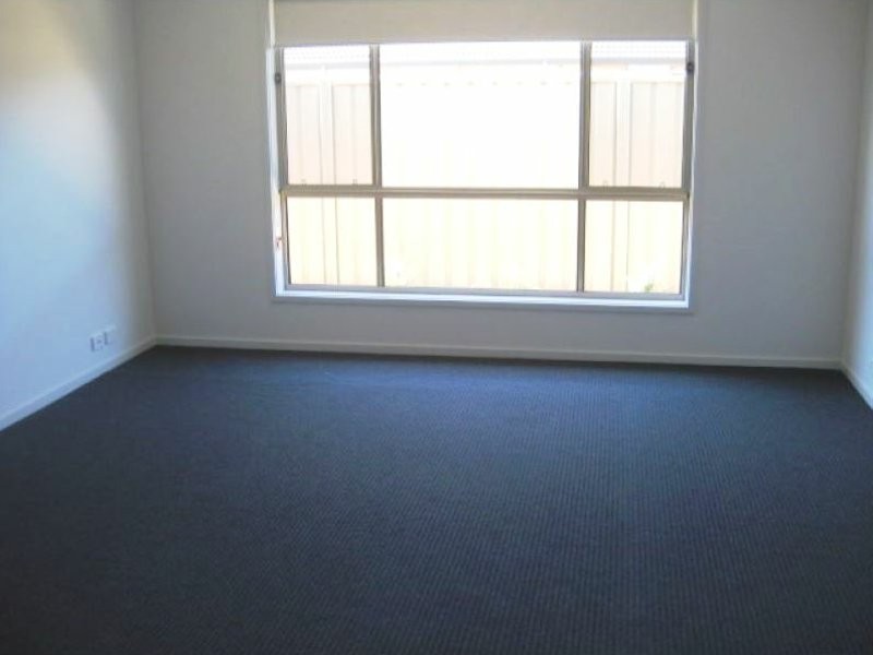 19 Buoy Crescent, Seaford Meadows SA 5169