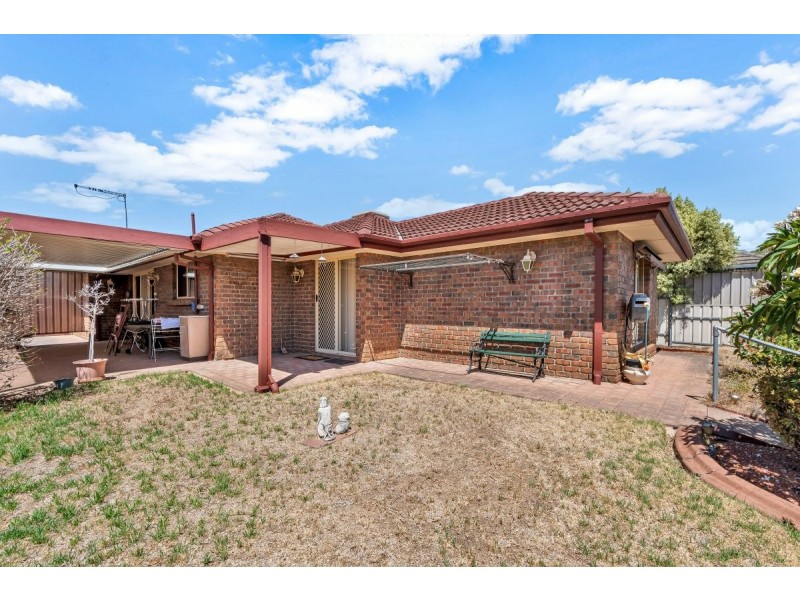 33 Martinique Drive, Seaford Rise SA 5169