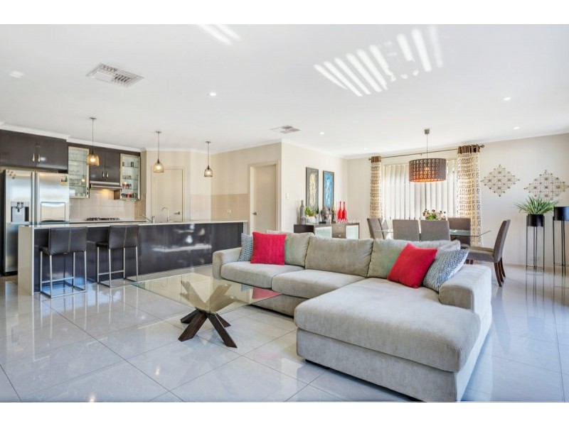 4 Columba Street, Christie Downs SA 5164