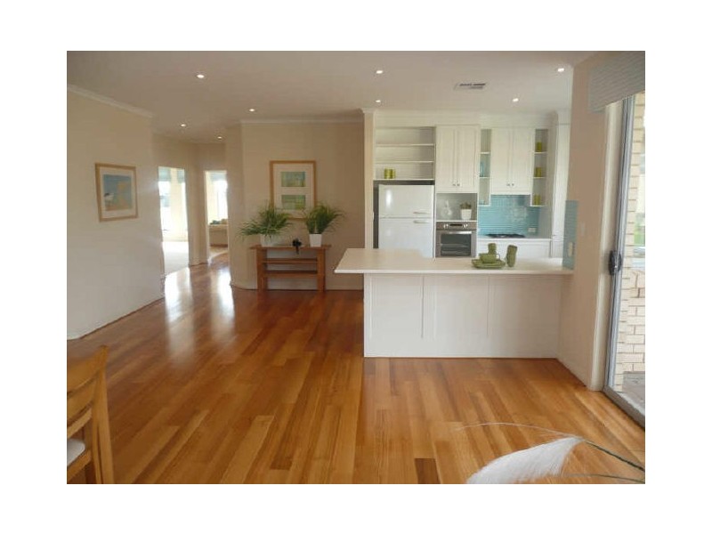 10 Nicholl Avenue, Aldinga Beach SA 5173