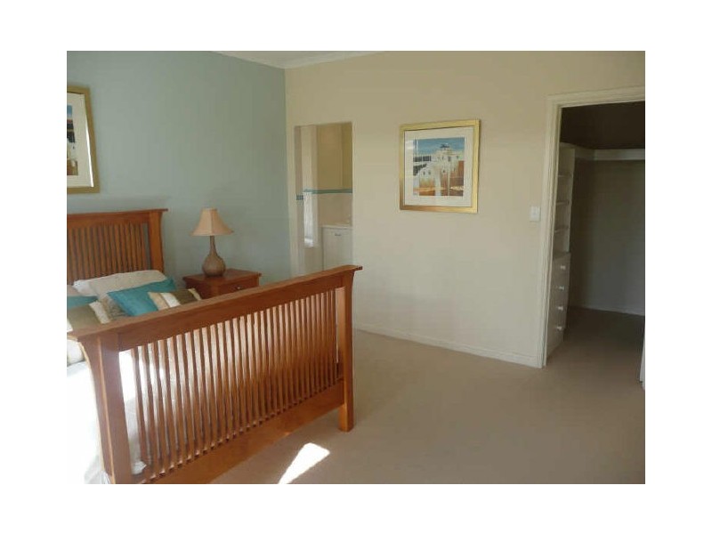 10 Nicholl Avenue, Aldinga Beach SA 5173
