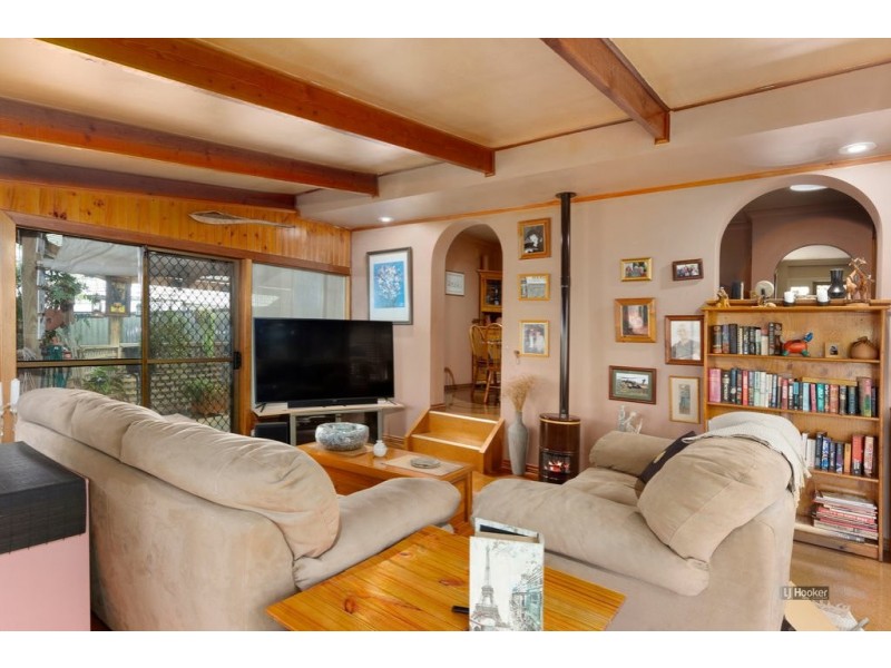 6 Bushby Street, Hackham SA 5163