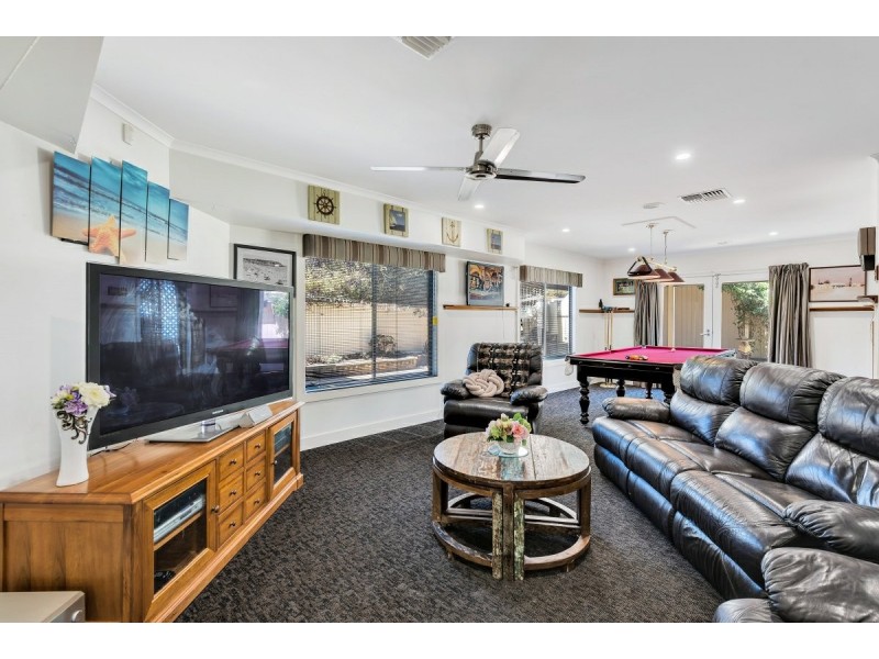 2 Penzance Avenue, Christies Beach SA 5165