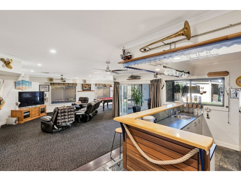 2 Penzance Avenue, Christies Beach SA 5165