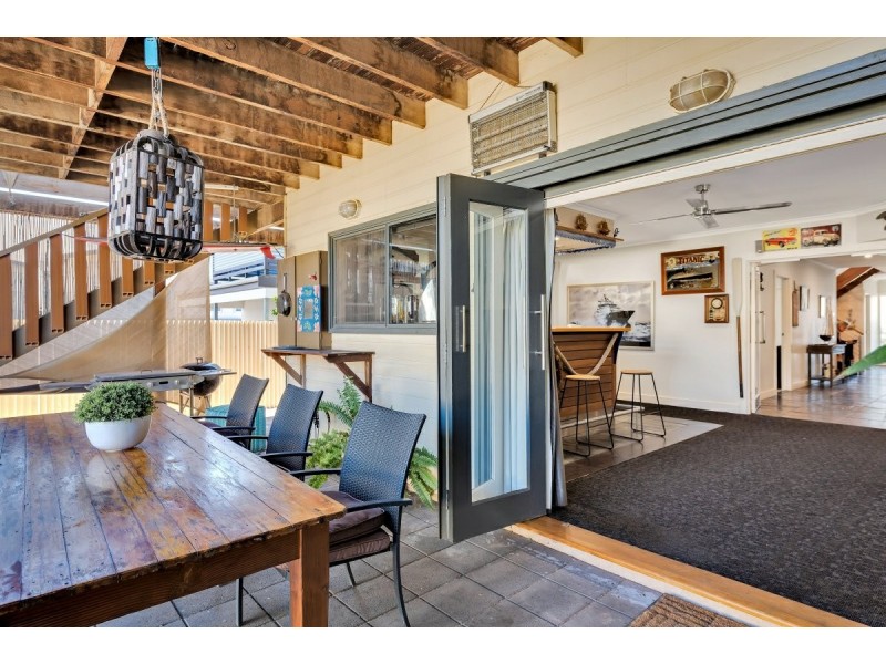 2 Penzance Avenue, Christies Beach SA 5165