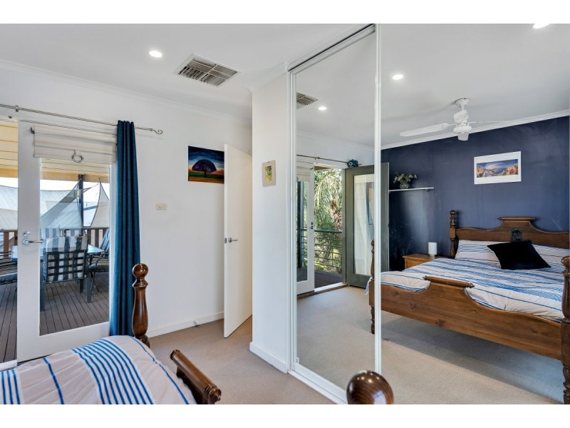 2 Penzance Avenue, Christies Beach SA 5165