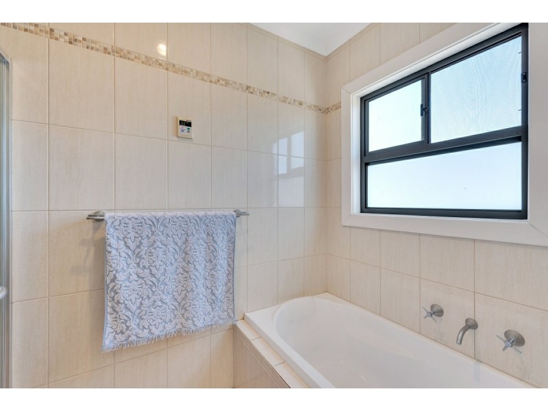 2 Penzance Avenue, Christies Beach SA 5165