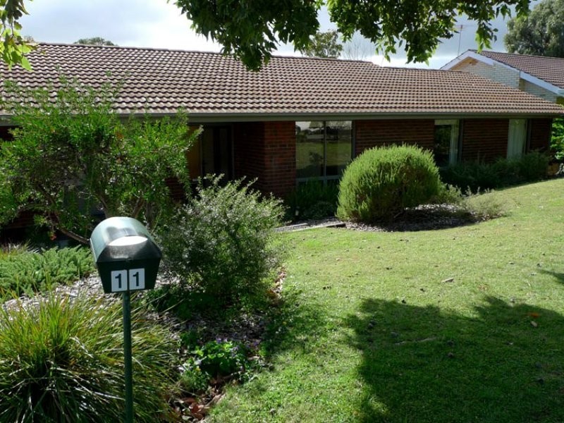 11 Lalina Street, Happy Valley SA 5159