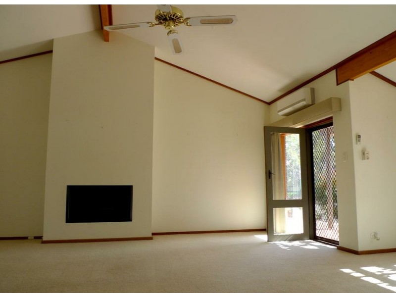 11 Lalina Street, Happy Valley SA 5159