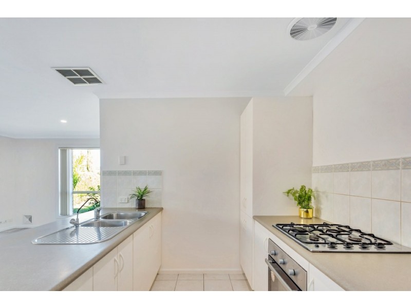 8 Barramundi Way, Aldinga Beach SA 5173