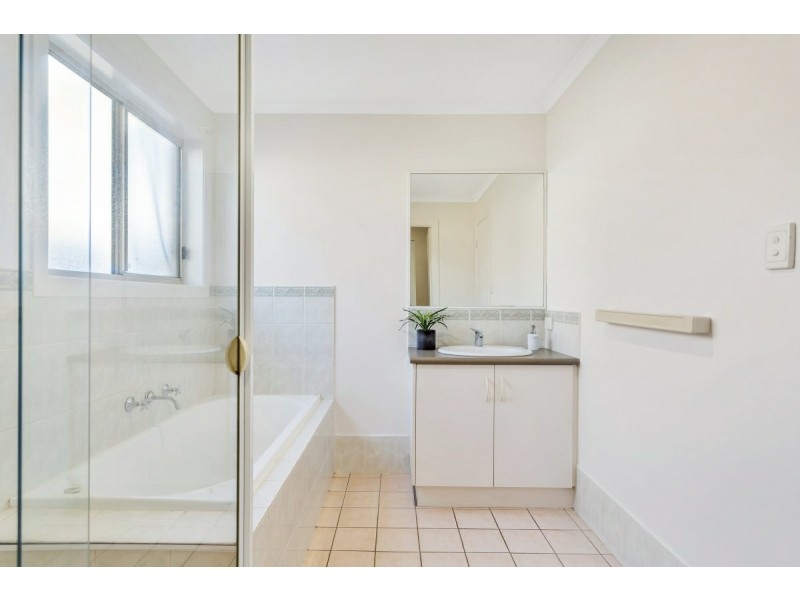 8 Barramundi Way, Aldinga Beach SA 5173