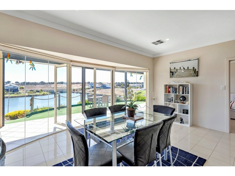 205 Excelsior Parade, Hindmarsh Island SA 5214