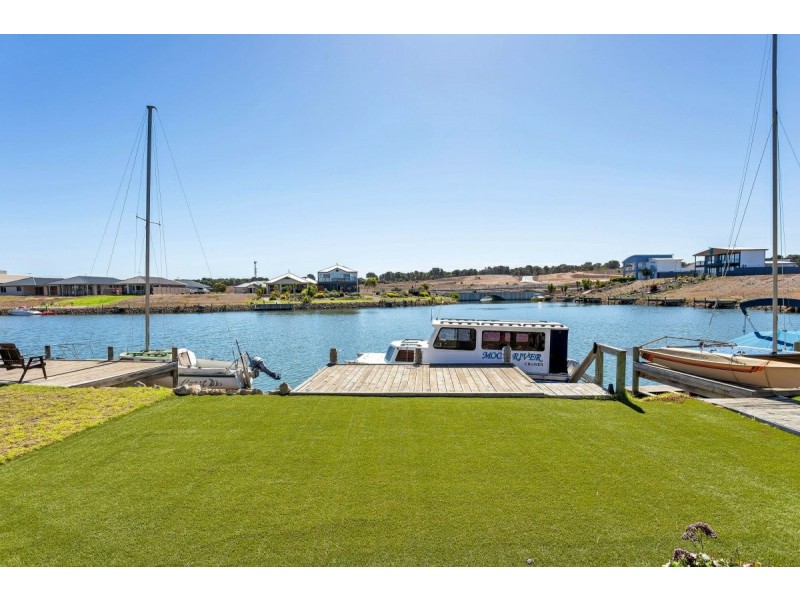 205 Excelsior Parade, Hindmarsh Island SA 5214
