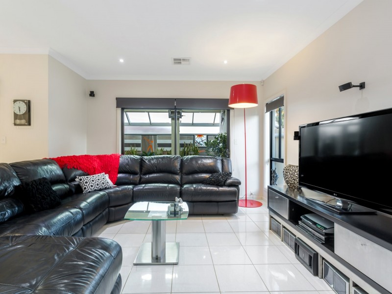 21 Pinkgum Ave, Aldinga Beach SA 5173