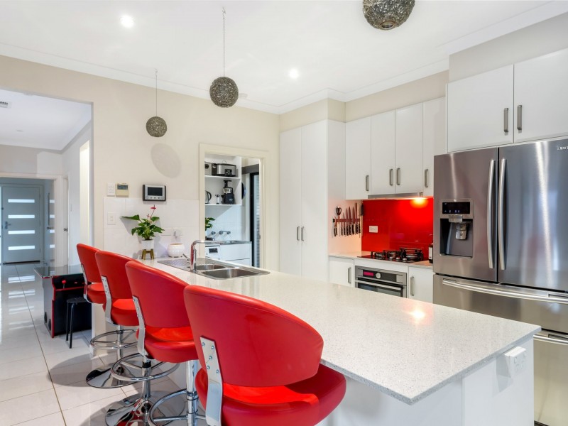 21 Pinkgum Ave, Aldinga Beach SA 5173