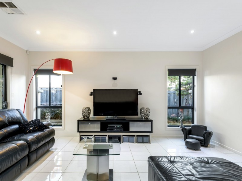 21 Pinkgum Ave, Aldinga Beach SA 5173