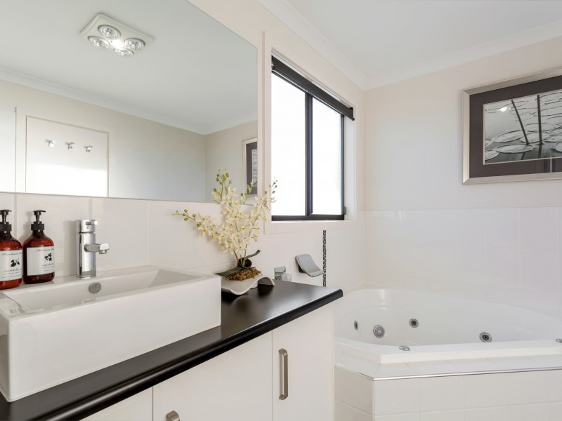 21 Pinkgum Ave, Aldinga Beach SA 5173