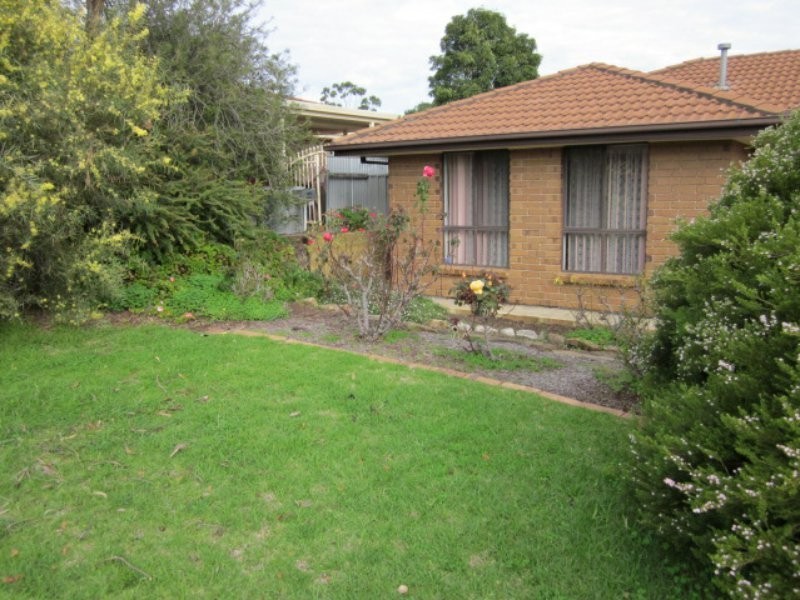 36 Queens Way, Woodcroft SA 5162