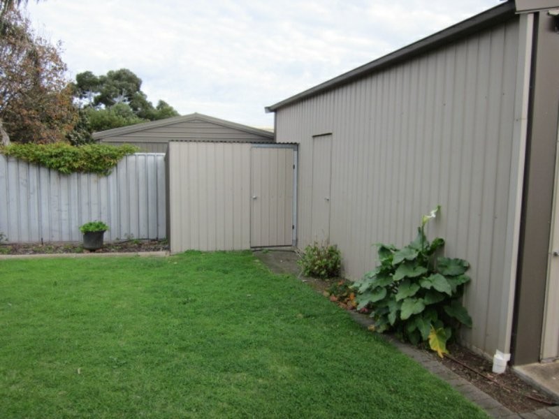 36 Queens Way, Woodcroft SA 5162