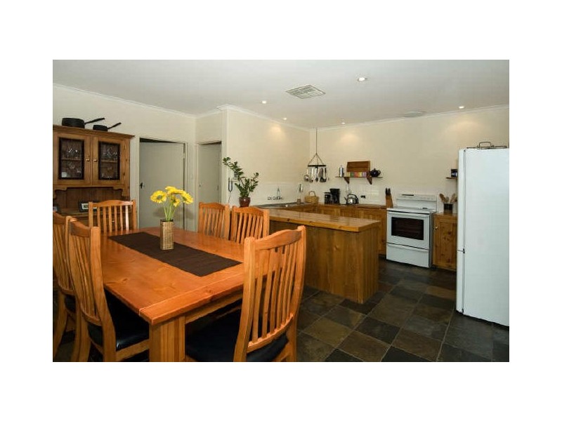 33 Seabreeze Crescent, Maslin Beach SA 5170