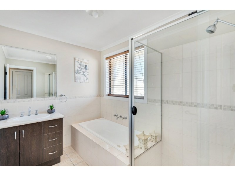 31 Cockle Avenue, Aldinga Beach SA 5173