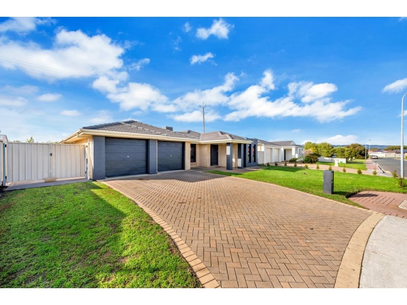 31 Cockle Avenue, Aldinga Beach SA 5173