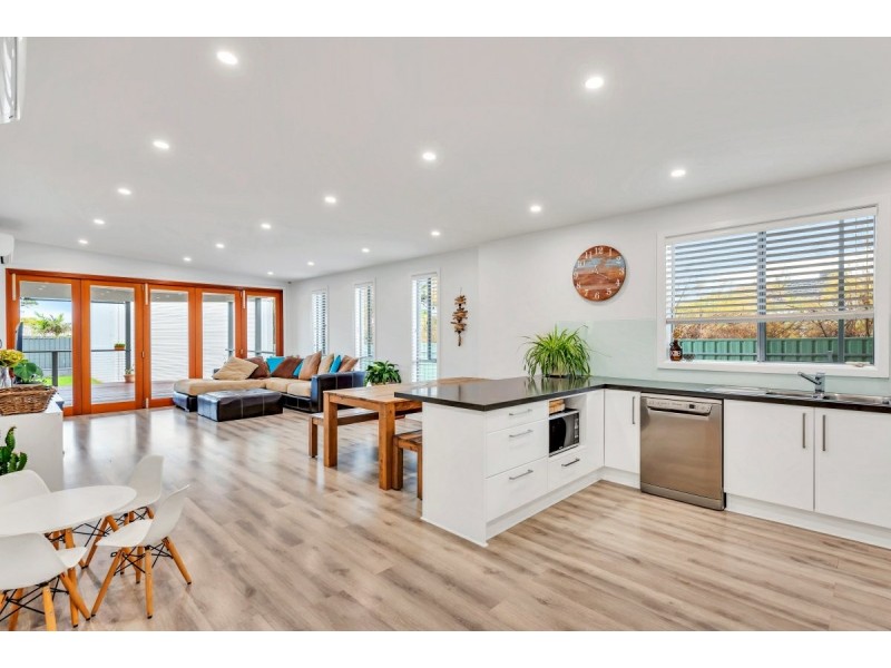 8 Storey Avenue, Aldinga Beach SA 5173