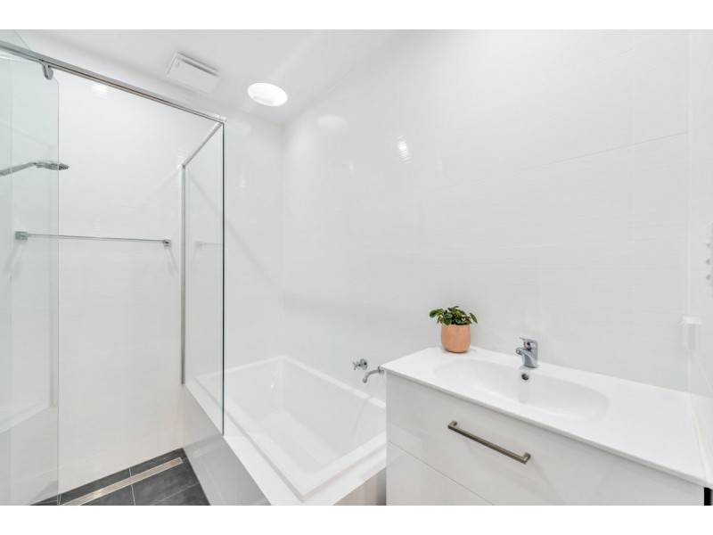 8 Storey Avenue, Aldinga Beach SA 5173