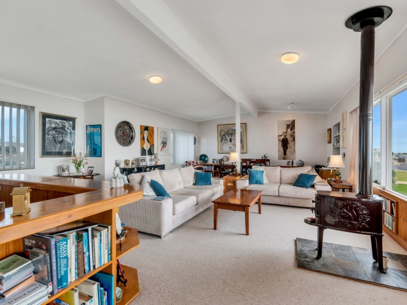 73 Esplanade, Aldinga Beach SA 5173