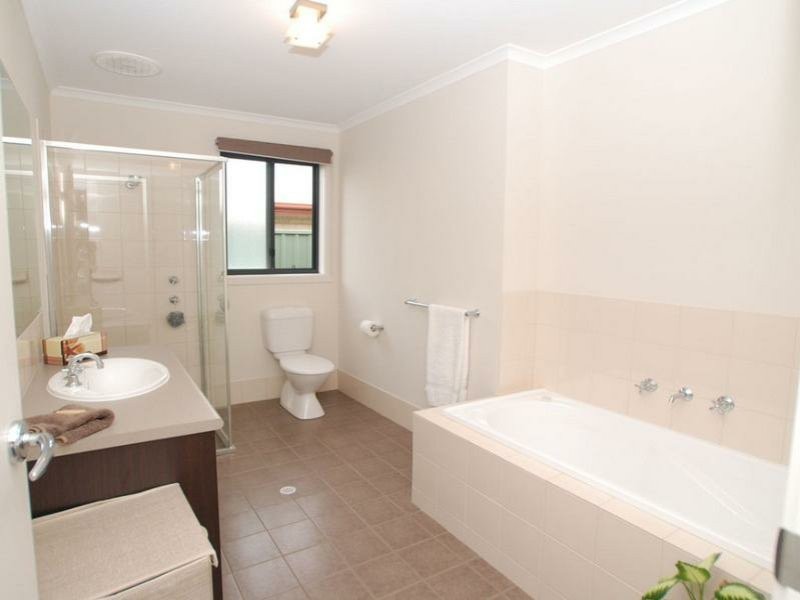 20 Emerald Boulevard, Aldinga Beach SA 5173