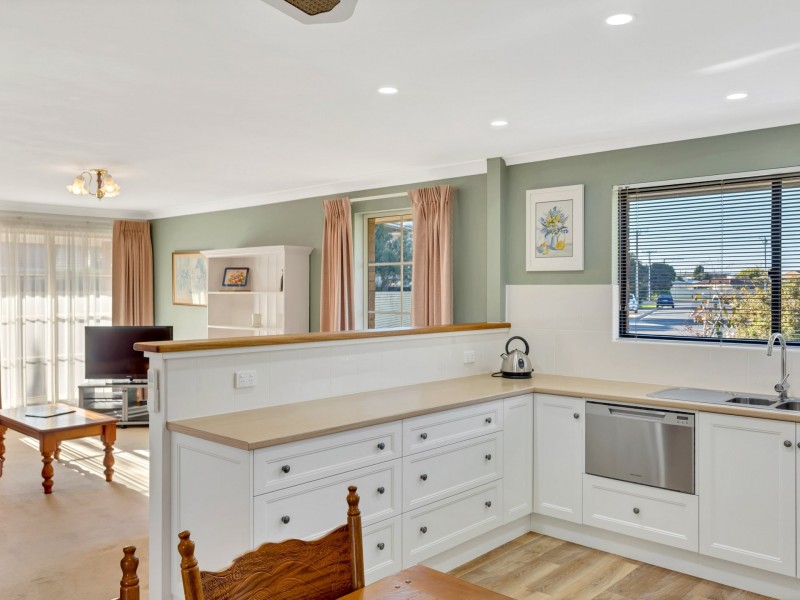 1/7 Harvey Crescent, Aldinga Beach SA 5173