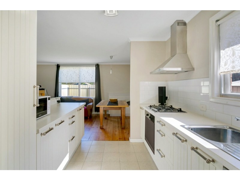 18 Figtree Crescent, Huntfield Heights SA 5163