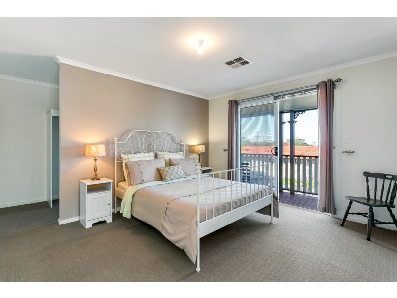 1 Ian Street, Port Willunga SA 5173