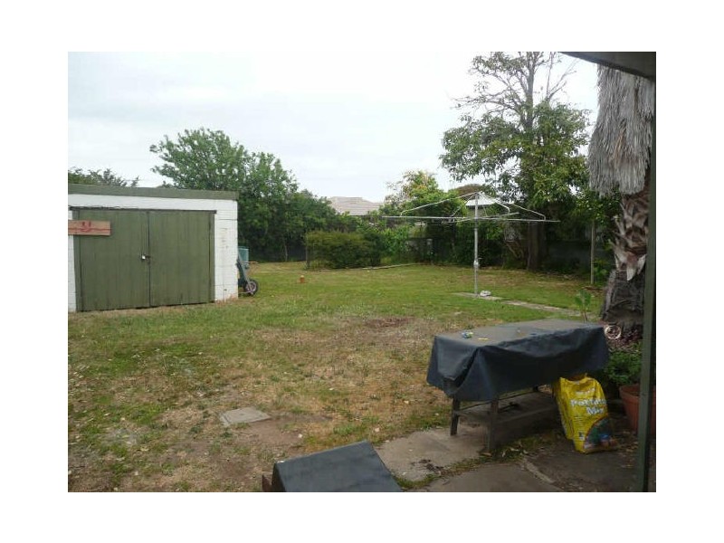 10 Charles Crescent, Port Noarlunga South SA 5167