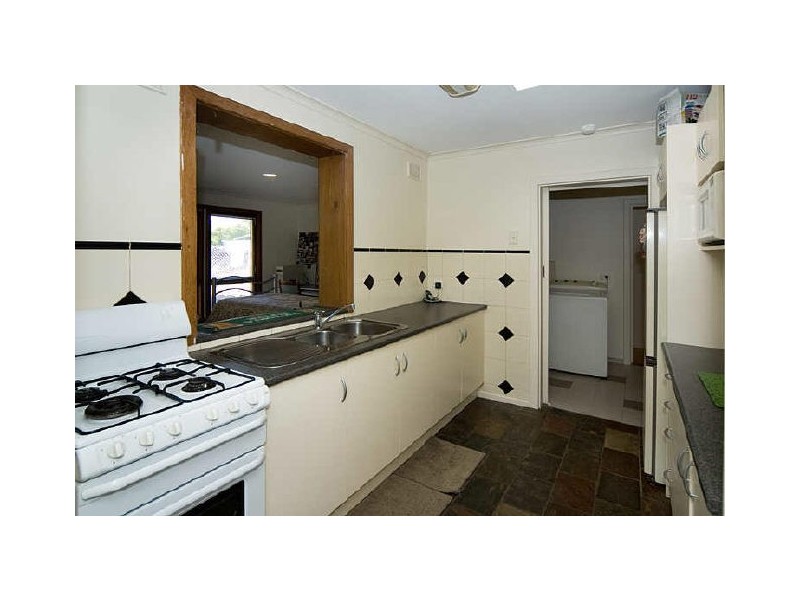 4 Isabella Road, Morphett Vale SA 5162